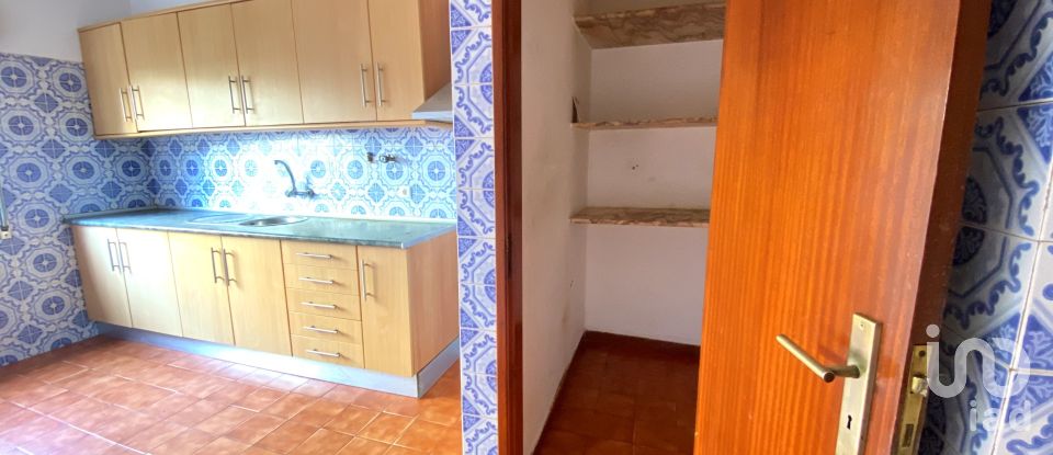 Apartment T3 in Rio de Mouro of 115 m²