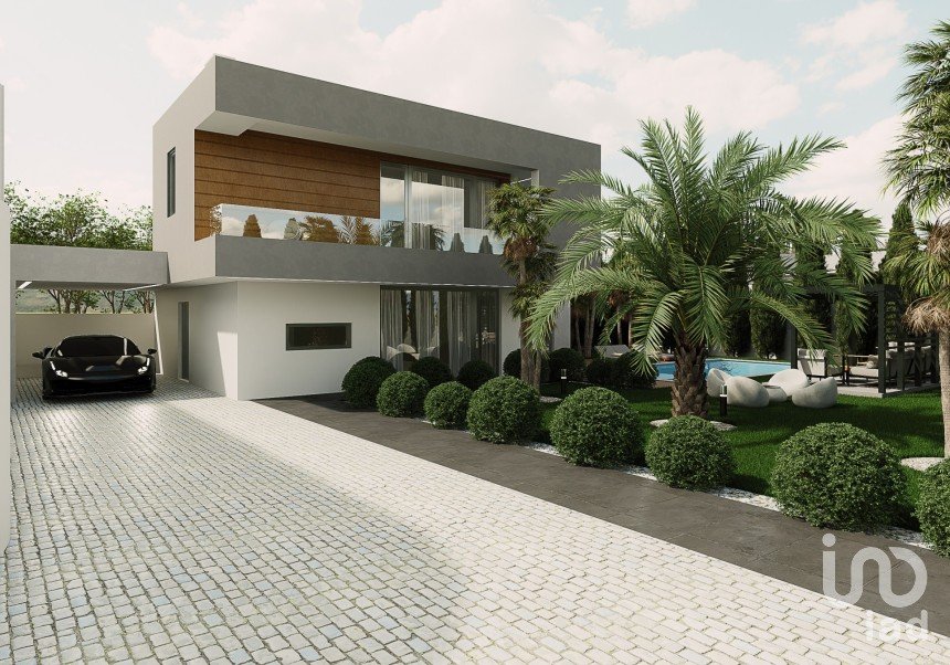 Maison T3 à Usseira de 218 m²