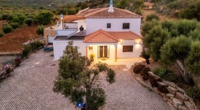 Maison T3 à Faro (Sé e São Pedro) de 280 m²