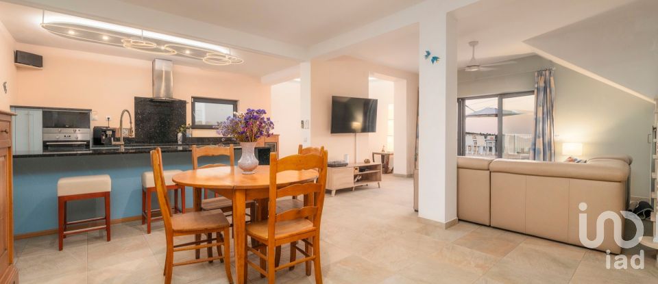 Maison T3 à Faro (Sé e São Pedro) de 280 m²