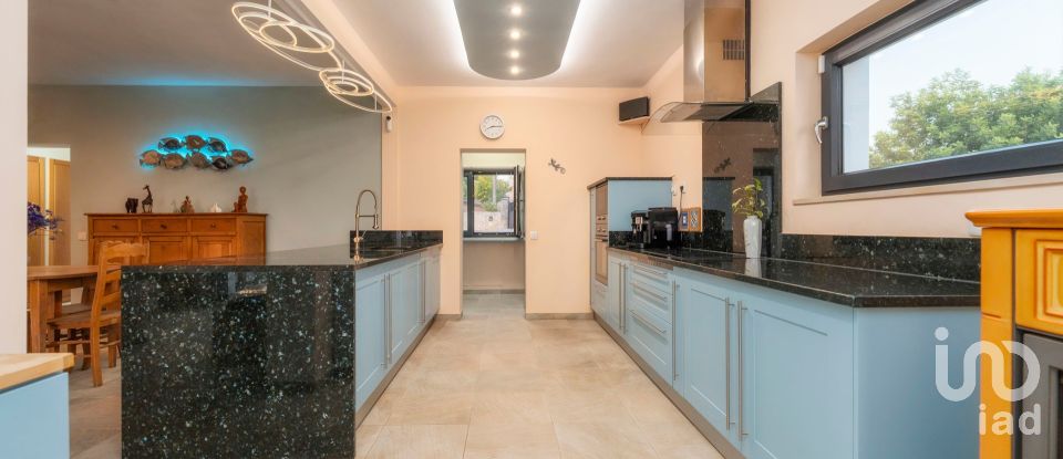 Maison T3 à Faro (Sé e São Pedro) de 280 m²