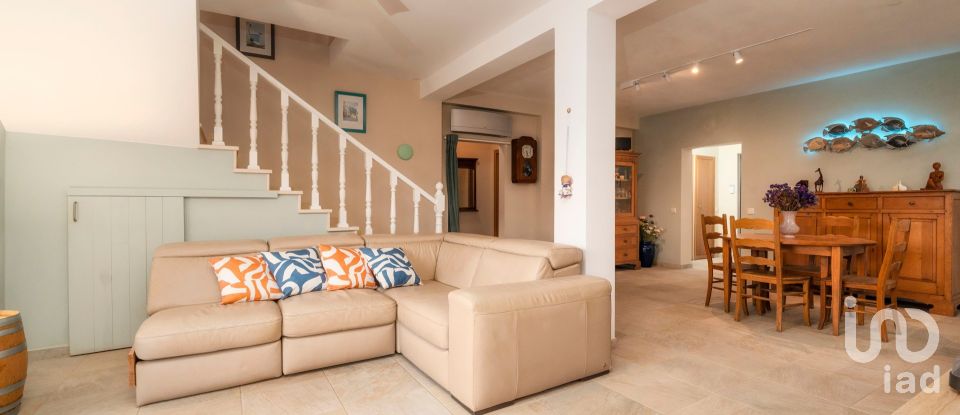 Maison T3 à Faro (Sé e São Pedro) de 280 m²