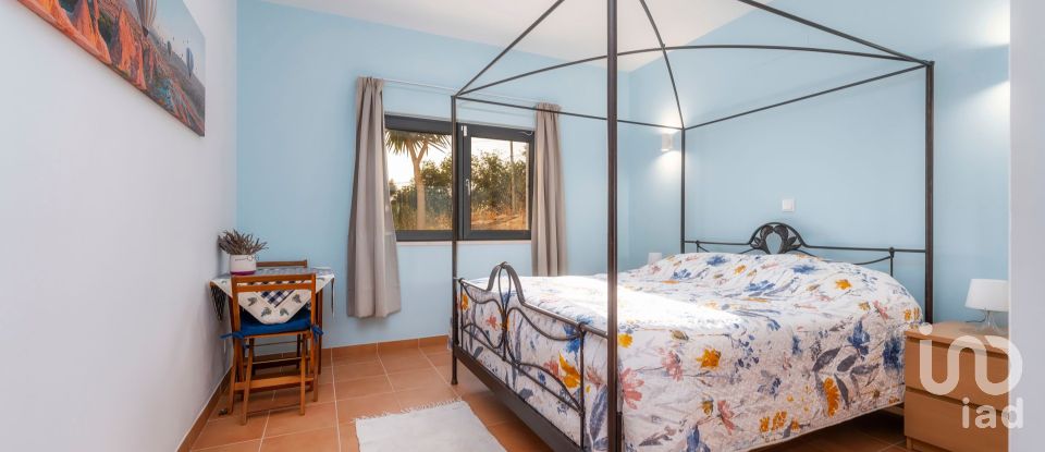 Maison T3 à Faro (Sé e São Pedro) de 280 m²