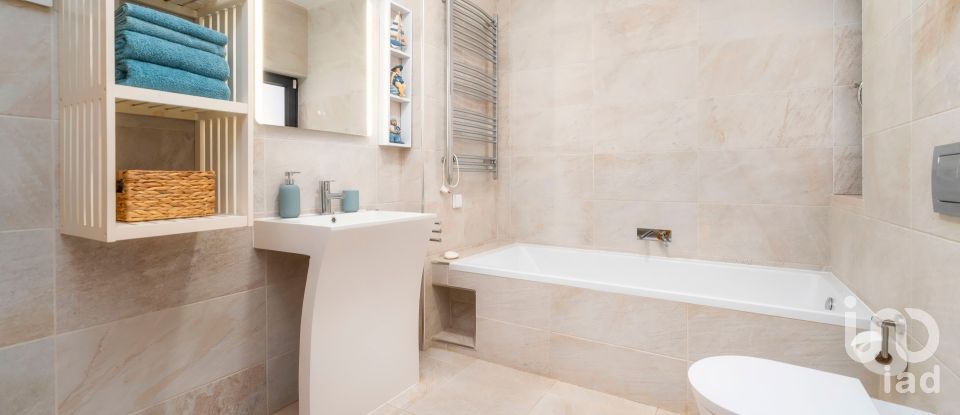 Maison T3 à Faro (Sé e São Pedro) de 280 m²