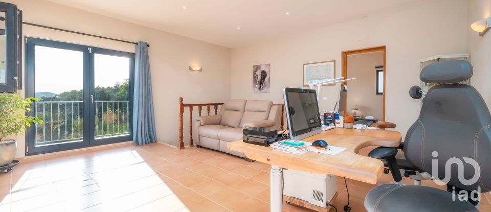 Maison T3 à Faro (Sé e São Pedro) de 280 m²