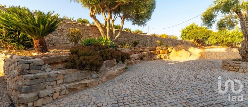 Maison T3 à Faro (Sé e São Pedro) de 280 m²