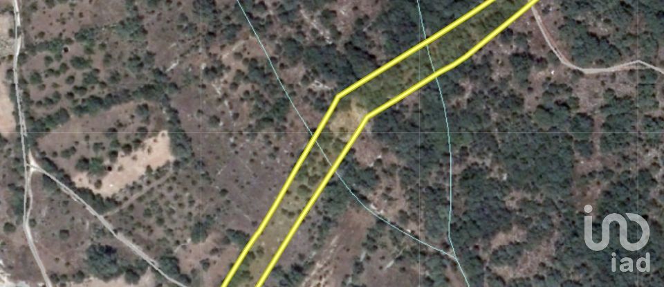 Terrain à Areias e Pias de 5 640 m²