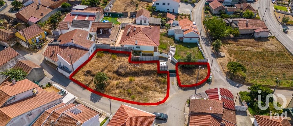 Terrain à Parceiros e Azoia de 725 m²
