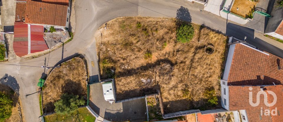 Terrain à Parceiros e Azoia de 725 m²