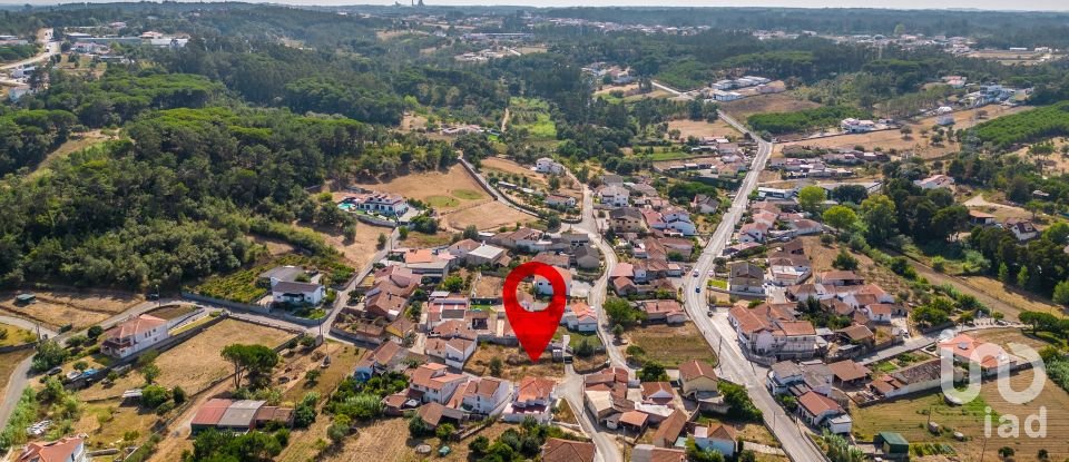 Terrain à Parceiros e Azoia de 725 m²