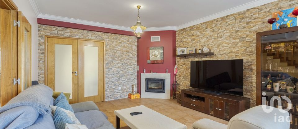 Moradia T4 em Quinta do Anjo de 189 m²