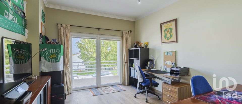 Moradia T4 em Quinta do Anjo de 189 m²