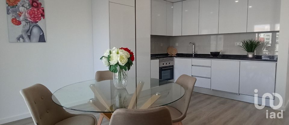 Apartment T3 in Benfica of 84 m²