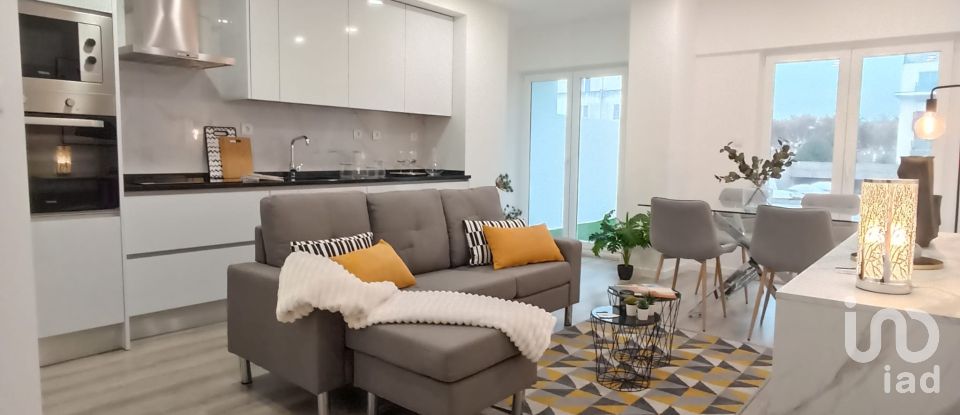 Apartment T3 in Benfica of 84 m²