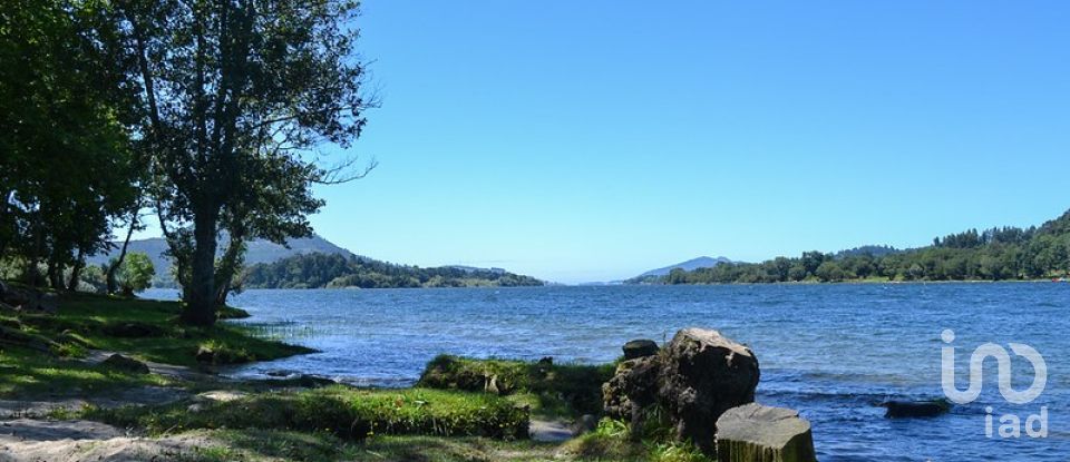 Building plot in Reboreda e Nogueira of 4,364 m²