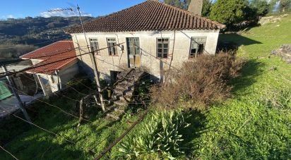 Maison de village T3 à Vale de 229 m²