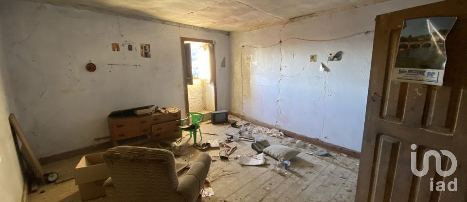 Village house T3 in Vale of 229 m²