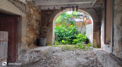 Maison T0 à Guilhabreu de 1 374 m²