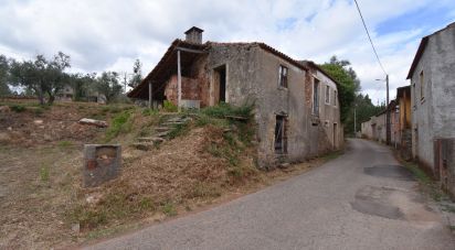 Maison de village T3 à Podentes de 140 m²