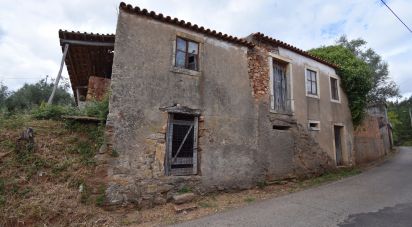 Maison de village T3 à Podentes de 140 m²