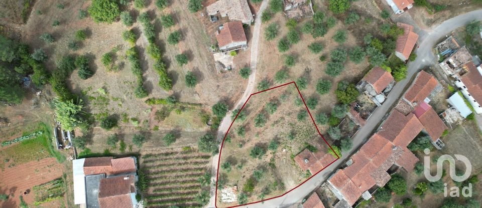 Maison de village T3 à Podentes de 140 m²