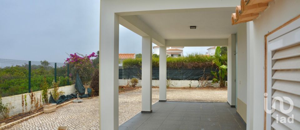 Moradia T3 em Luz de 224 m²