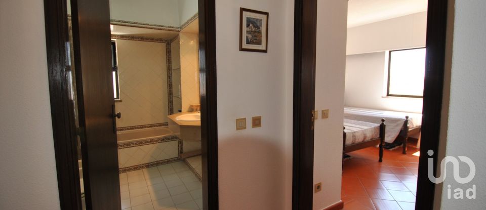 Apartment T2 in Albufeira e Olhos de Água of 92 m²