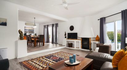 Moradia T4 em Lagoa e Carvoeiro de 180 m²