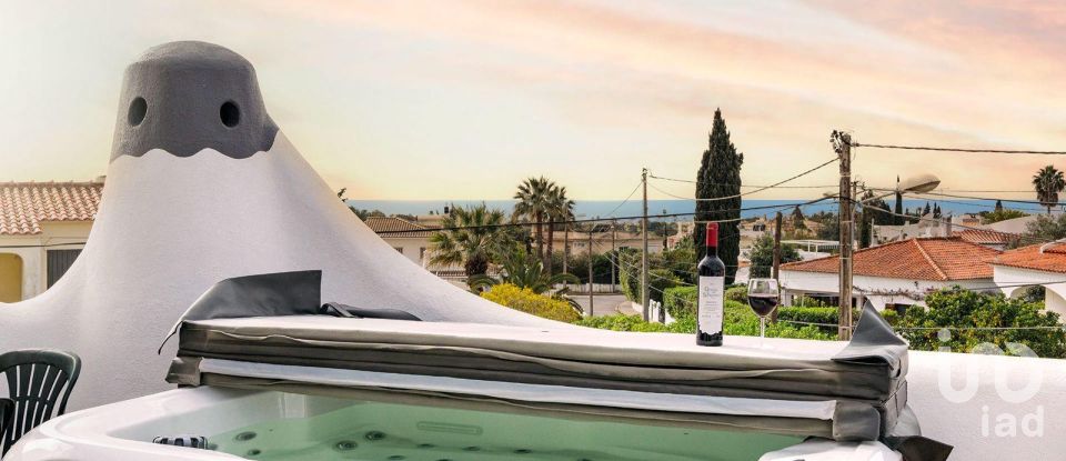 Maison T4 à Lagoa e Carvoeiro de 180 m²