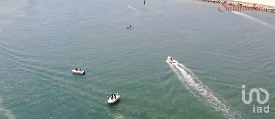 Boutique/Local commercial à Vila verde de 1 423 m²