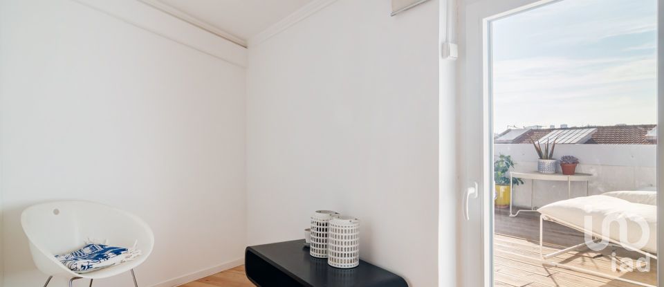 Apartamento T6 em Penha de França de 259 m²