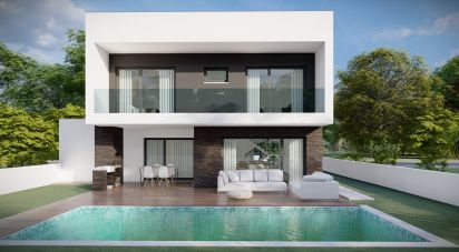 House T4 in Fernão Ferro of 180 m²