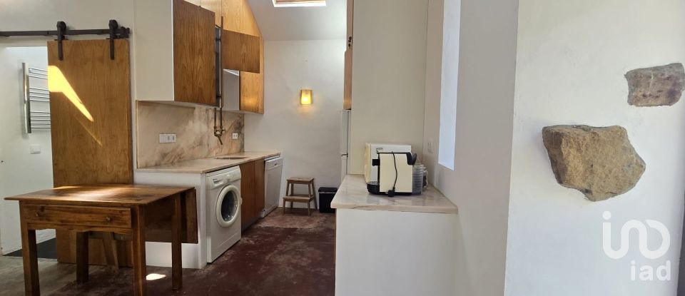 Moradia T2 em Encarnação de 146 m²