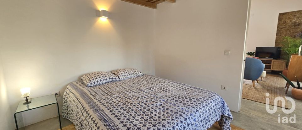 Moradia T2 em Encarnação de 146 m²