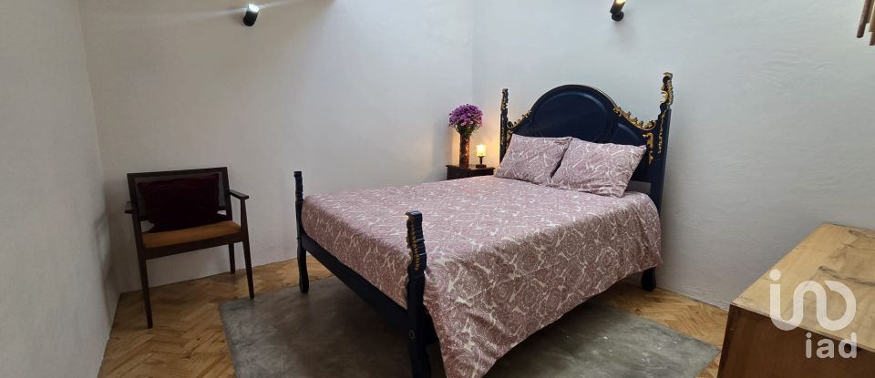 Moradia T2 em Encarnação de 146 m²