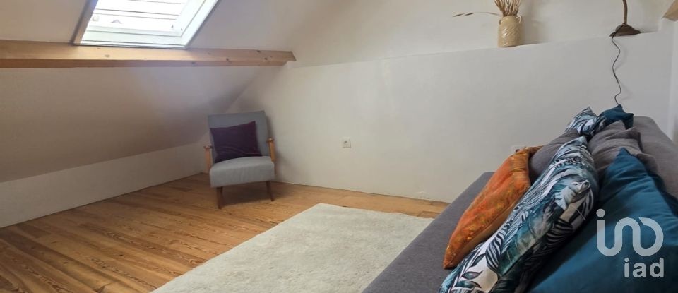 Moradia T2 em Encarnação de 146 m²