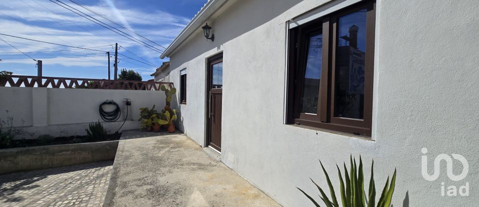 Moradia T2 em Encarnação de 146 m²