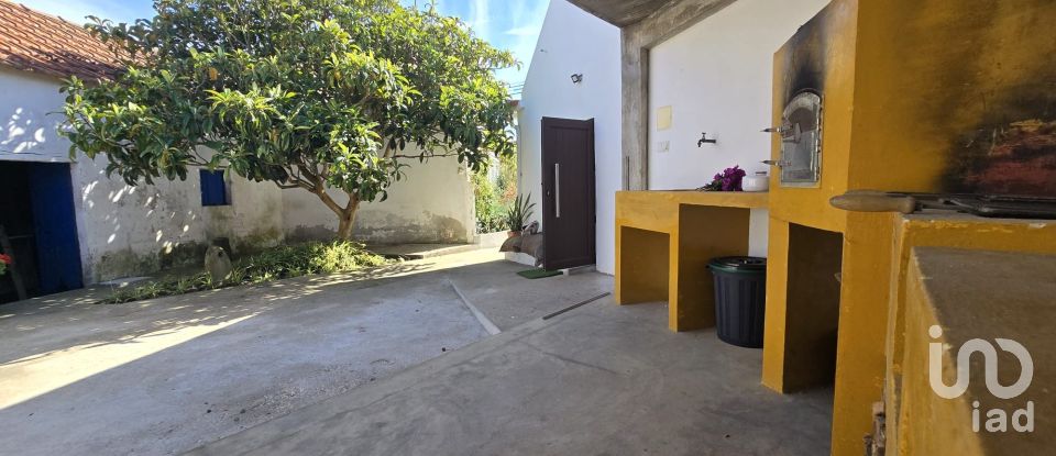 Moradia T2 em Encarnação de 146 m²