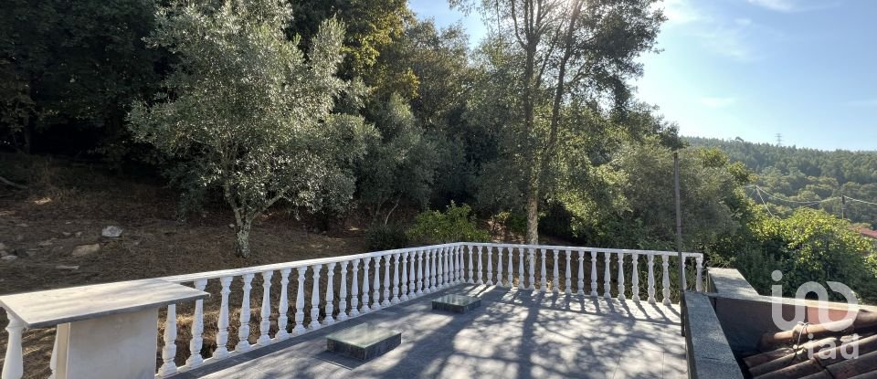 Maison T2 à Cumeeira de 155 m²