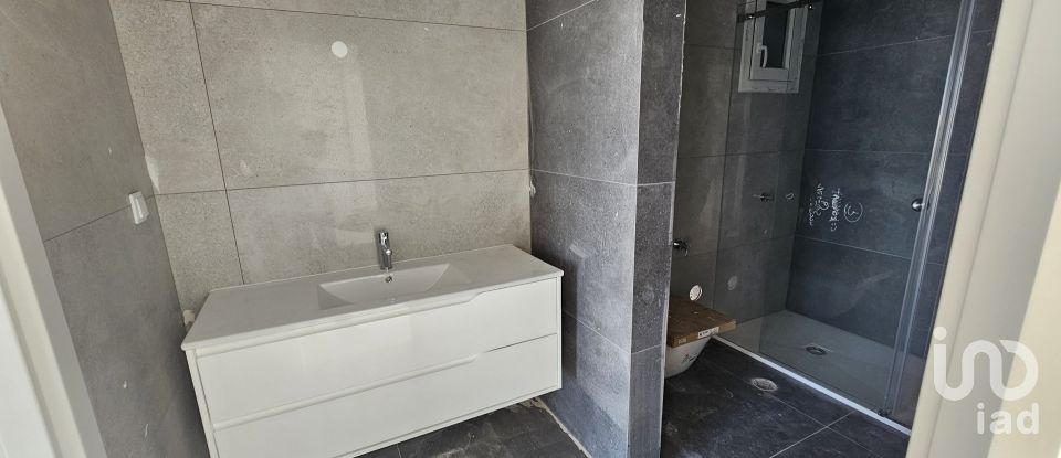 House T4 in Azeitão (São Lourenço e São Simão) of 243 m²