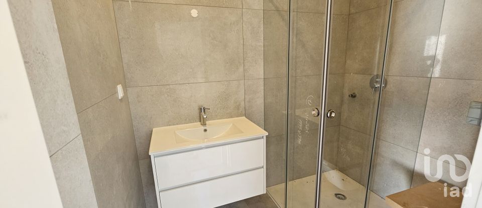 House T4 in Azeitão (São Lourenço e São Simão) of 243 m²