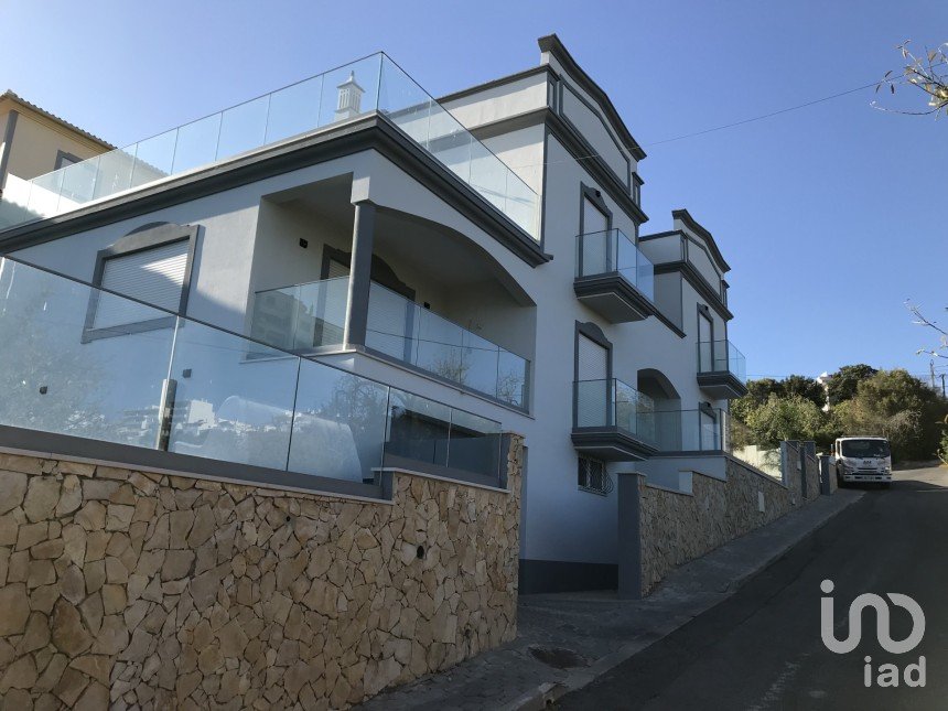 Moradia T3 em Albufeira e Olhos de Água de 369 m²