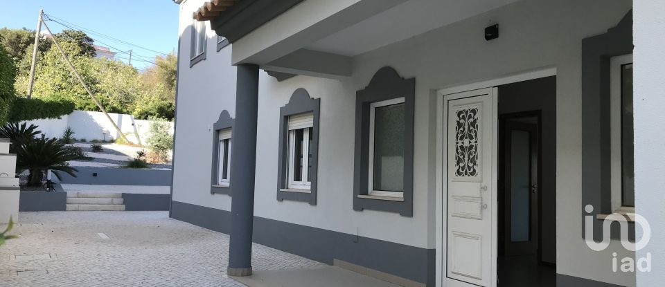 Moradia T3 em Albufeira e Olhos de Água de 369 m²