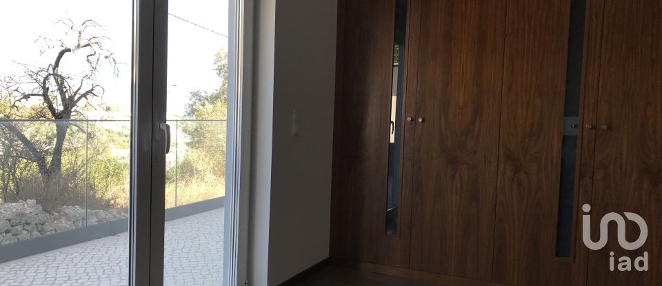 Moradia T3 em Albufeira e Olhos de Água de 369 m²