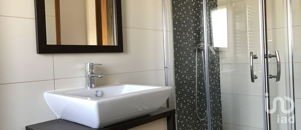 Moradia T3 em Albufeira e Olhos de Água de 369 m²