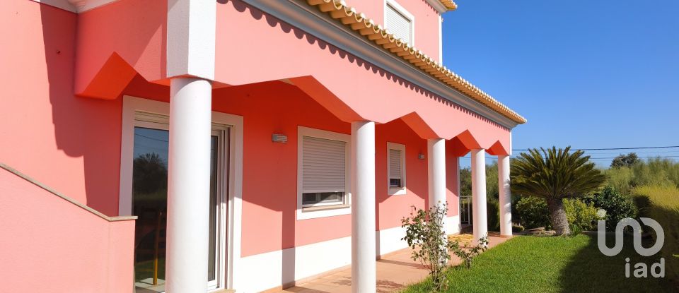 Moradia T4 em Vila Nova de Cacela de 233 m²