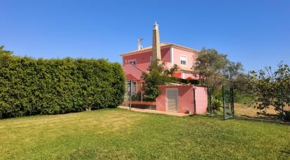 Maison T4 à Vila Nova de Cacela de 233 m²