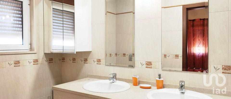 Moradia T4 em Vila Nova de Cacela de 233 m²