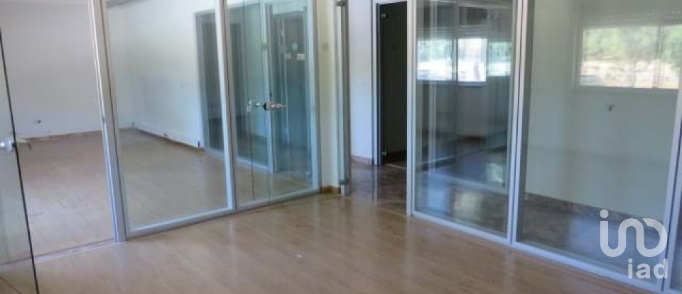 Shop / premises commercial in Muge of 5,460 m²