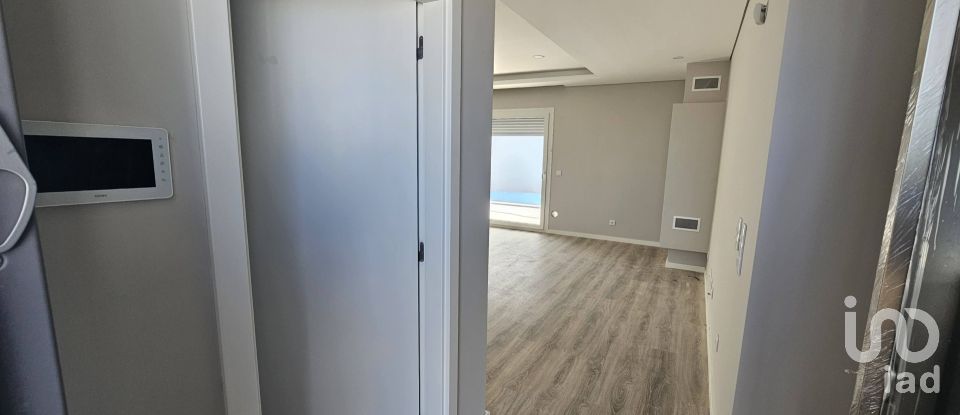 Maison T4 à Azeitão (São Lourenço e São Simão) de 200 m²